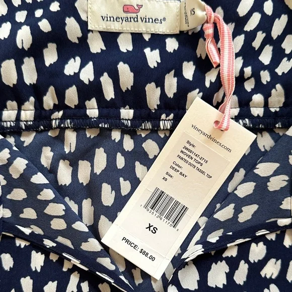 Vineyard Vines Navy and White Patterned Blouse